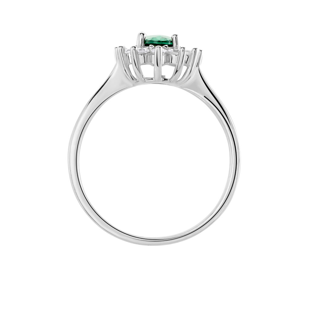 Anillo con Esmeralda Colombiana Ovalada y Diamantes en Oro Blanco