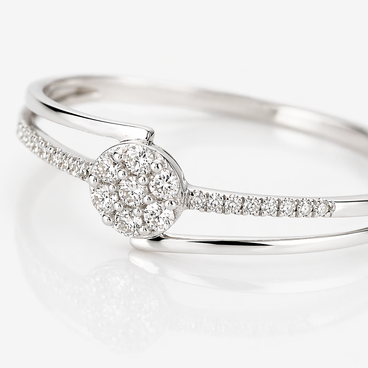 Anillo de diamantes en pave de oro blanco