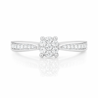 Anillo de compromiso de oro blanco con diamantes estilo pavé