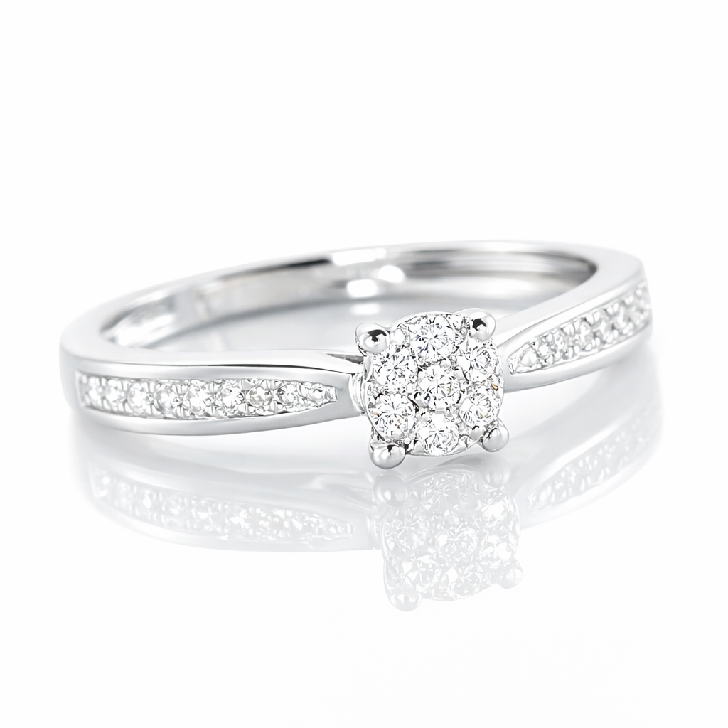 Anillo de compromiso de oro blanco con diamantes estilo pavé
