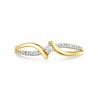Anillo de oro amarillo con diamantes 