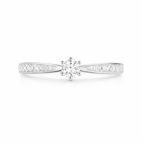 Anillo de oro blanco con diamantes redondos 