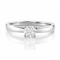 Anillo de compromiso con diamante redondo en oro blanco 18k