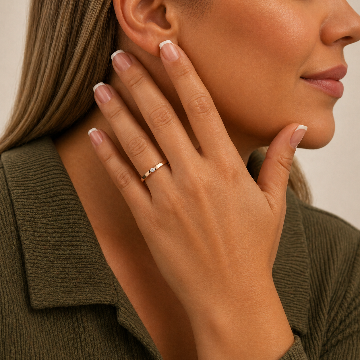 Anillo de compromiso en oro rosado con diamante 