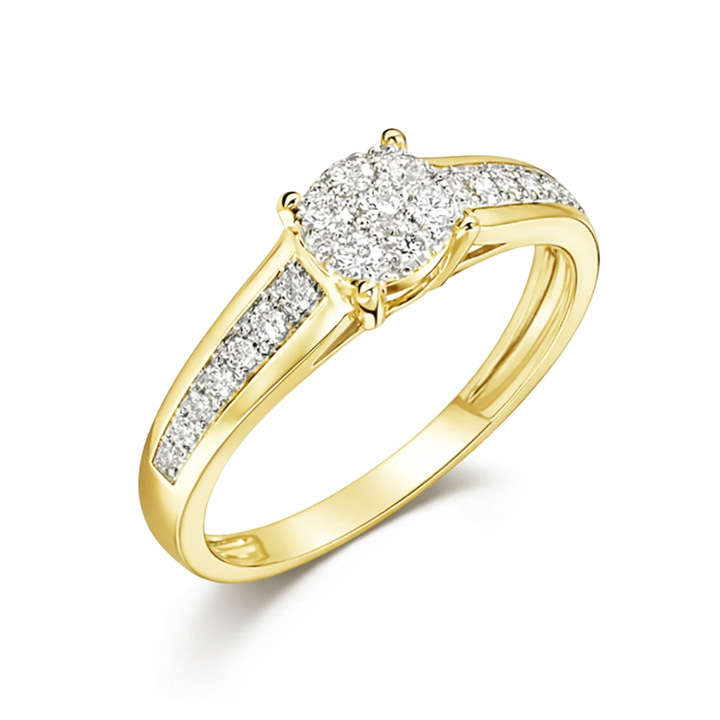 Anillo de oro amarillo con diamantes blancos 