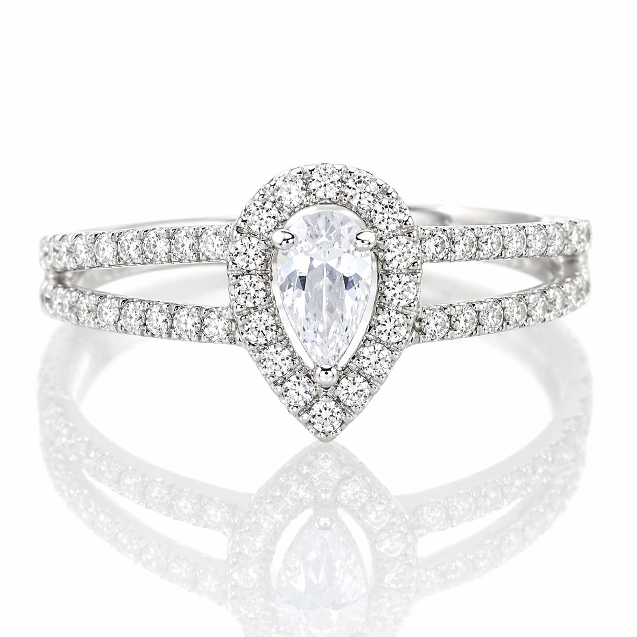 Anillo de diamante pera en oro blanco 