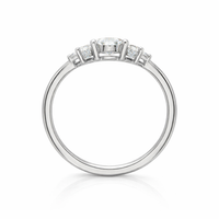 Anillo de compromiso de oro balnco 18k con 5 diamantes 