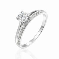 Anillo de diamantes naturales