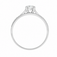Anillo de diamantes naturales