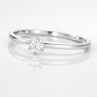Anillo solitario oro blanco con diamante natural