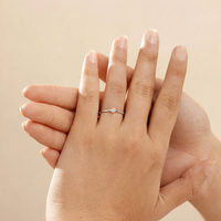 Anillo solitario oro blanco con diamante natural