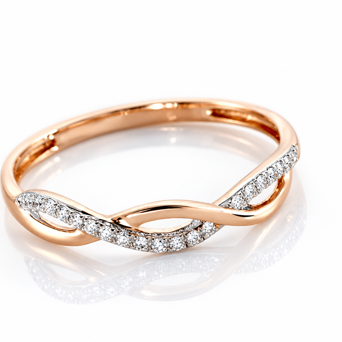 Argolla entrelazada de oro rosado 18k y diamantes naturales