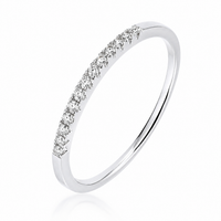 Argolla de matrimonio en oro blanco con diamantes. 