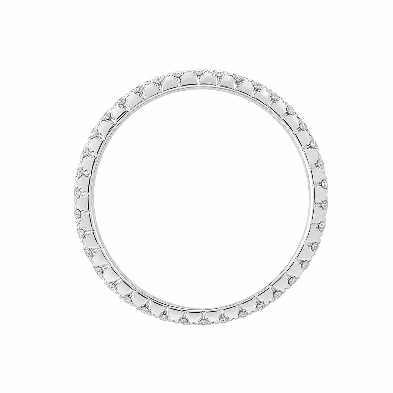 Argolla estilo eternity de oro blanco con diamantes