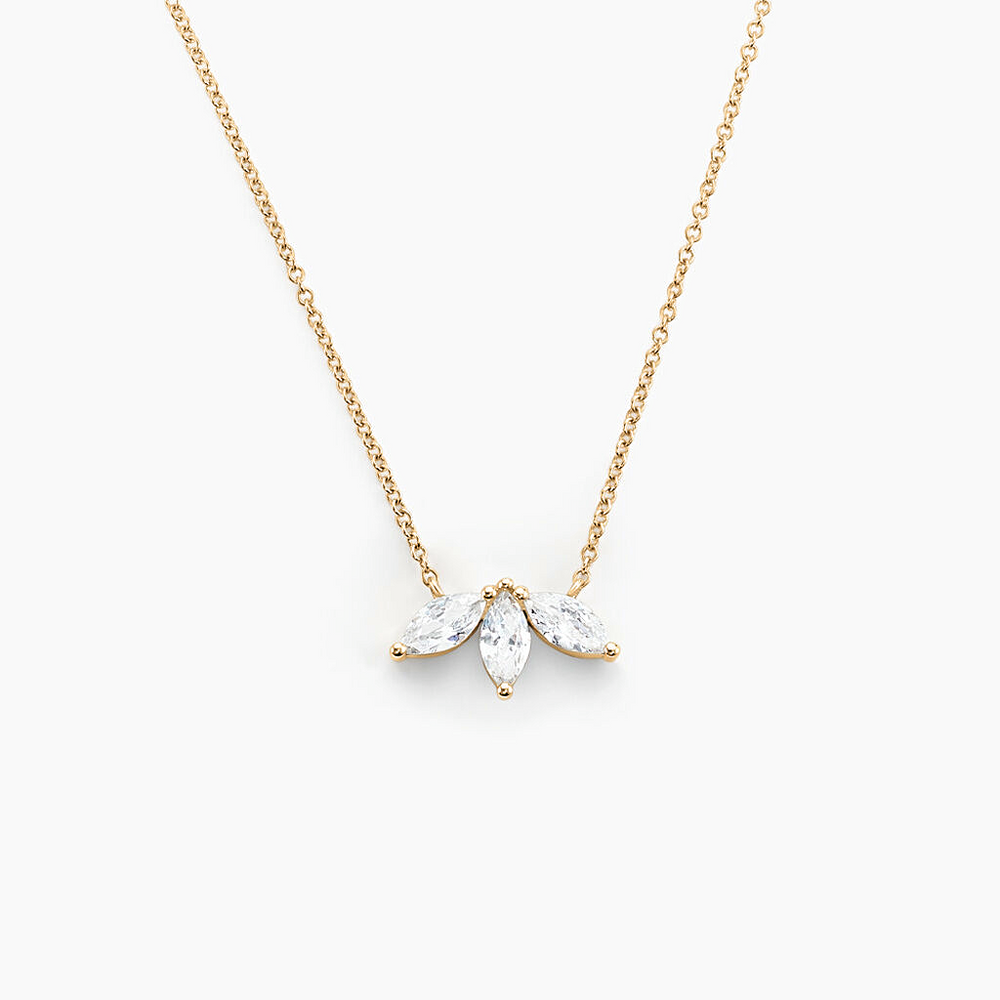 Collar Amalfi en oro amarillo 18k con tres diamantes marquise – Juli & Co