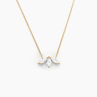 Collar Amalfi en oro amarillo 18k con tres diamantes marquise – Juli & Co