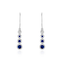 Aretes Largos Katra de Juli & Co - Joyería de Alta Calidad con Diamantes y Zafiros Azules