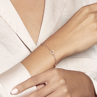 Pulsera Wanaka oro rosado 18k con corazones – Juli & Co