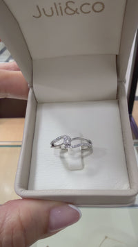 Anillo de compromiso de oro blanco 