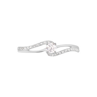 Anillo en Oro Blanco 18k con Diamante Central y Aro Doble