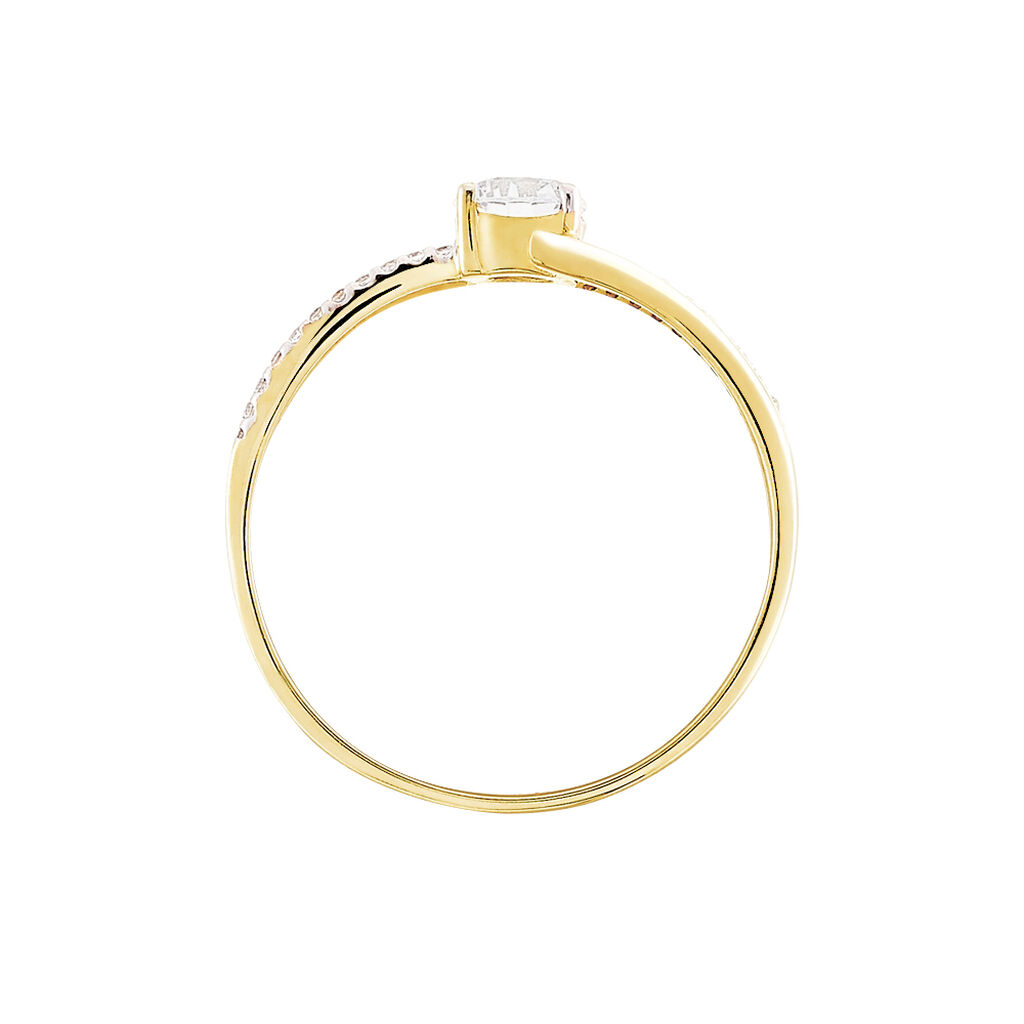 Anillo de Oro Amarillo con Diamante Central y Curvas Engastadas en Diamantes

