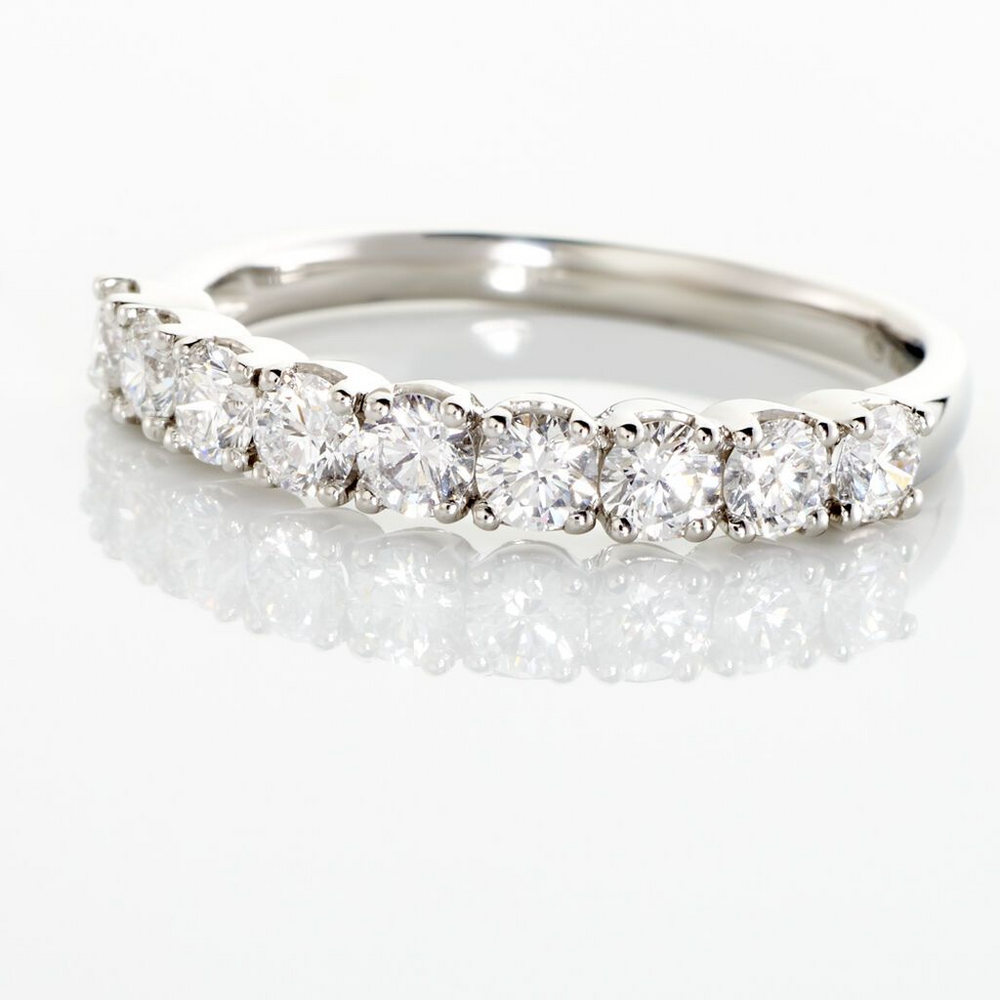 Argolla oro mujer: 12 diamantes captan luz desde todos los ángulos. ¡Brillo excepcional garantizado!